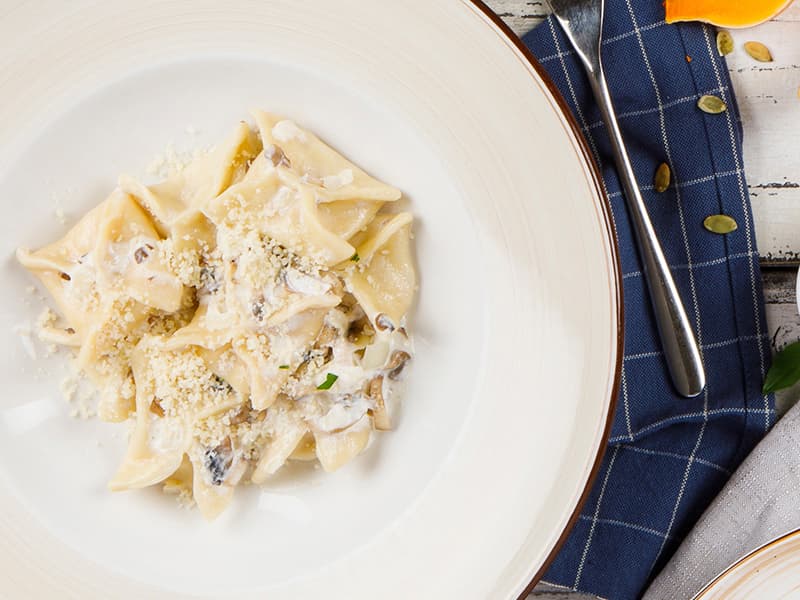 Гречишный медовик, порция 