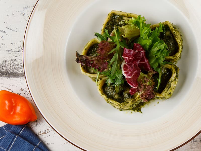 Цезарь с Уткой, Салат